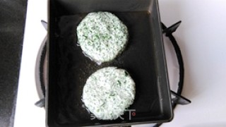 草头饼的做法步骤：7