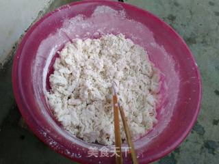 ＃春食野菜香＃奶香荠菜发面饼的做法步骤：2