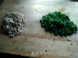 ＃春食野菜香＃奶香荠菜发面饼的做法步骤：4