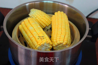 蜜汁蒸玉米的做法步骤：5