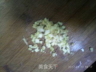 ＃春食野菜香＃香椿豆腐渣的做法步骤：4