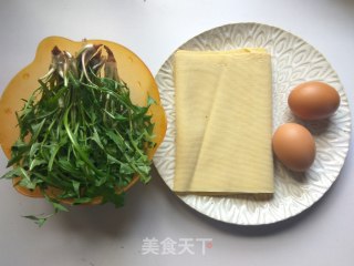 蒲公英菜卷的做法步骤：1