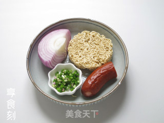 【高逼格方便面】斗魂意面的做法步骤：1