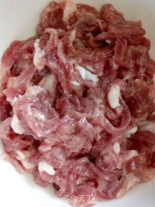 蒜苔肉丝的做法步骤：1