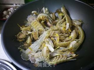 椒盐皮皮虾的做法步骤：2