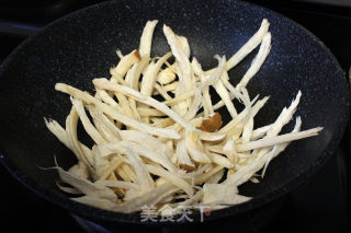 【每日新品】鱼香杏鲍菇的做法步骤：2
