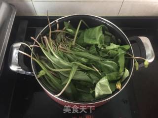 麻酱蒲公英塔的做法步骤：2