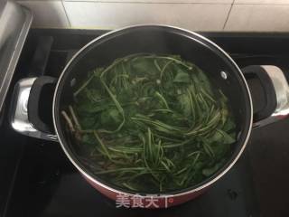 麻酱蒲公英塔的做法步骤：3