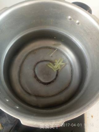 海米紫菜汤的做法步骤：1