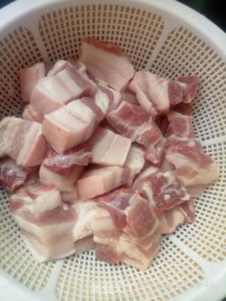 红烧肉的做法步骤：1