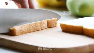 快手早餐——牛油果培根三明治的做法步骤：11