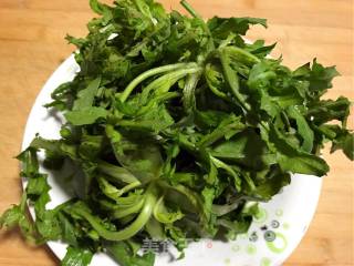 鸡汁荠菜石榴包的做法步骤：1