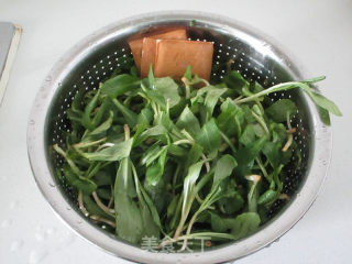 ＃春食野菜香＃马兰头豆干青团的做法步骤：1