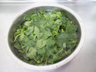 ＃春食野菜香＃剁椒穿心莲的做法步骤：1