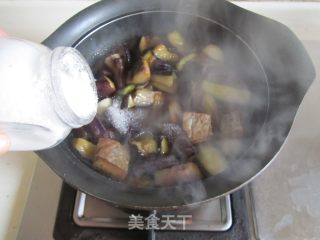 咸鱼茄子煲的做法步骤：12