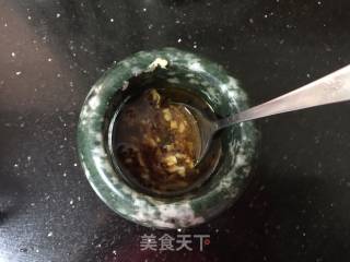 凉拌黑木耳粉丝枸杞苗的做法步骤：7