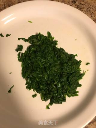 菠菜蛋饼的做法步骤：2