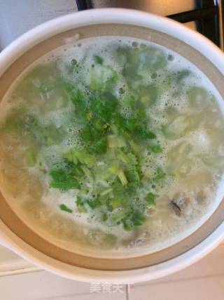 香芹鲍鱼粥的做法步骤：4