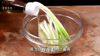 牙签牛肉的做法步骤：2