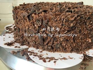 黑深林蛋糕(Schwarzwaelder Kirschtorte)的做法步骤：24