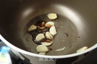 黑椒玉米烧鸡翅的做法步骤：2