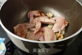 黑椒玉米烧鸡翅的做法步骤：3
