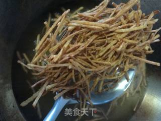 炸红薯角红薯丝的做法步骤：5