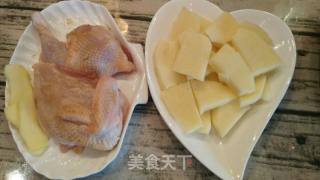电饭煲鸡（懒人版）的做法步骤：1
