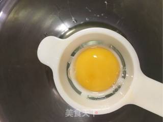 酸奶戚风蛋糕（八寸）的做法步骤：2