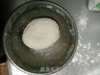 辣椒面花卷的做法步骤：1