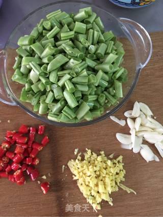 肉末四季豆的做法步骤：3