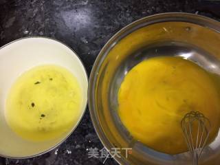 戚风蛋糕的做法步骤：1