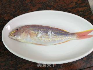 金线鱼鱼饭的做法步骤：2