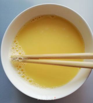 滑嫩蛋羹～宝宝辅食的做法步骤：3