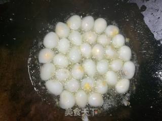 茄汁虎皮鹌鹑蛋的做法步骤：4