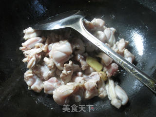 梅干菜牛蛙的做法步骤：5