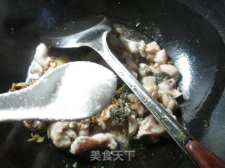 梅干菜牛蛙的做法步骤：9