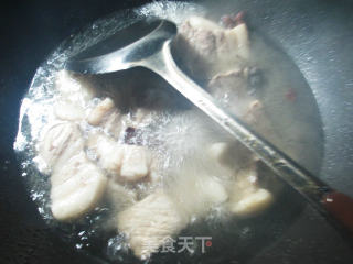 鲜素鸡烧五花肉的做法步骤：6