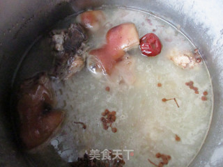 面条菜猪骨烩面的做法步骤：1