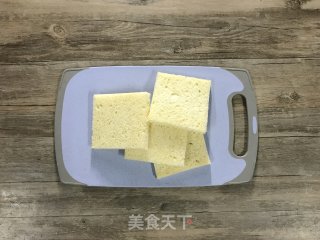 早餐火腿三明治的做法步骤：2