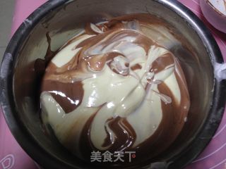 大理石戚风蛋糕的做法步骤：14