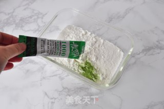 青汁草莓大福的做法步骤：2