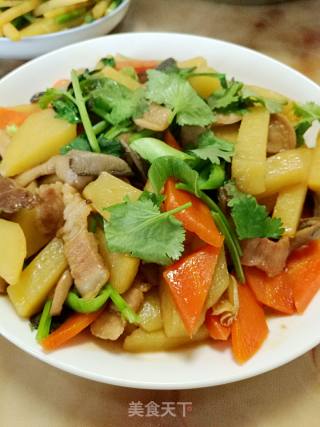 五花肉烧蘑菇土豆的做法步骤：9