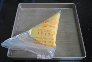 草莓酥皮大泡芙的做法步骤：9