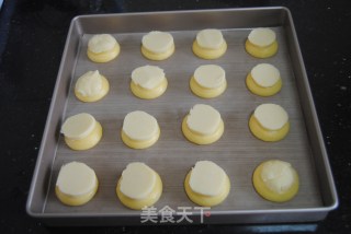 草莓酥皮大泡芙的做法步骤：11