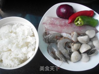 芝士海鲜焗饭的做法步骤：1