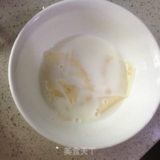 巧克力慕斯蛋糕的做法步骤：2