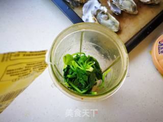 菠菜烤生蚝的做法步骤：4