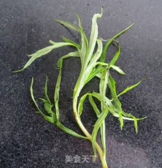 柳蒿芽花卷的做法步骤：1