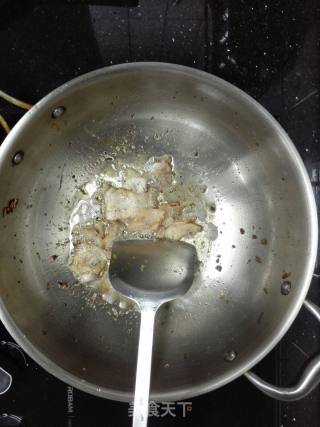 西芹咸肉的做法步骤：2